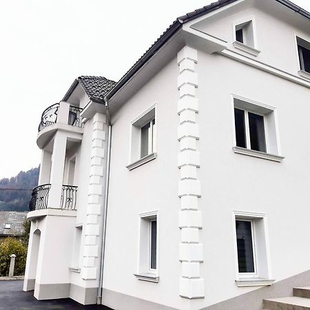 Villa Hillside Apartment Jesenice Eksteriør billede
