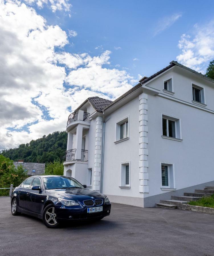 Villa Hillside Apartment Jesenice Eksteriør billede